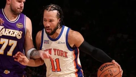 拜仁传奇阵容揭晓：贝肯鲍尔、盖德-穆勒、莱万领衔上榜